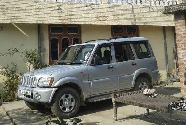 Mahindra Scorpio 2.6 SLX 2003