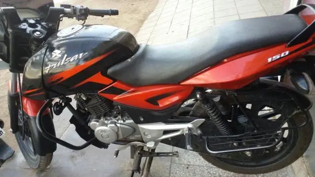Bajaj Pulsar 150 DTS-i  150cc 2011_623012918