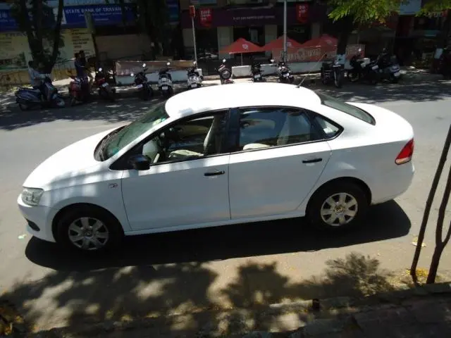 Volkswagen Vento TRENDLINE DIESEL 2010