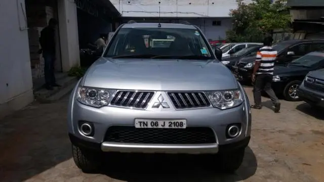 Mitsubishi Pajero Sport 2.5 MT 2013