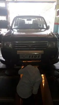 Ford Endeavour XLT 4X2 2004
