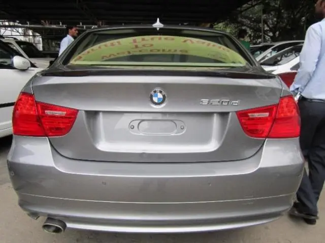 BMW 3 Series 320d 2011