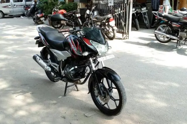 Bajaj Discover 125ST 2012