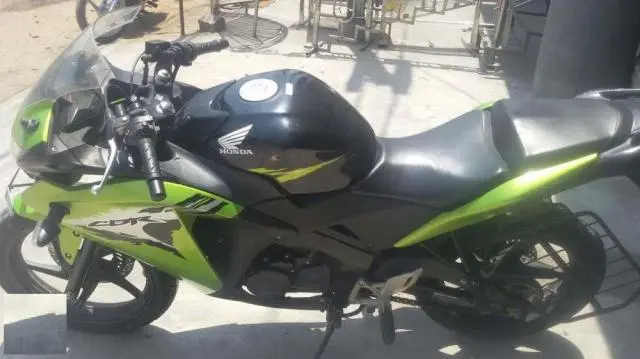 Honda CBR 150R 150cc 2014