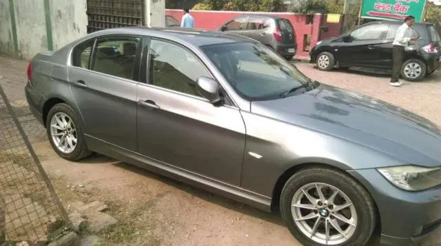 BMW 3 Series 320d 2011