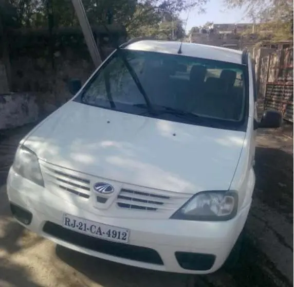 Mahindra Verito 1.5 D2 BS III 2012