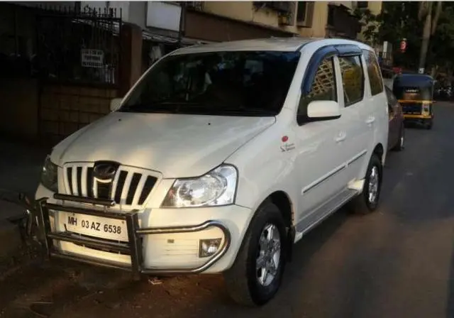 Mahindra Xylo E8 2011