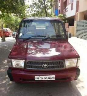 Toyota Qualis FS B1 2001