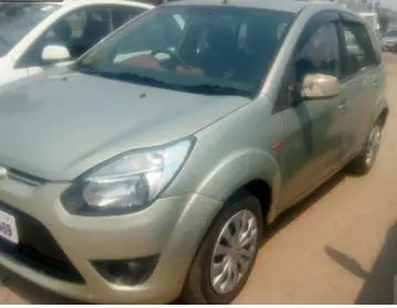 Ford Figo 1.5 TDCI Titanium 2010