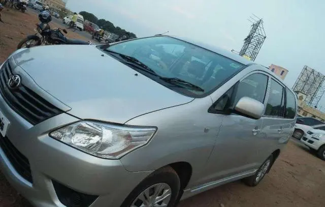 Toyota Innova 2.5 G4 7 STR 2012