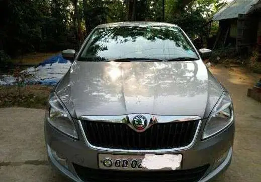 Skoda Rapid ACTIVE 1.6 TDI CR MT 2013