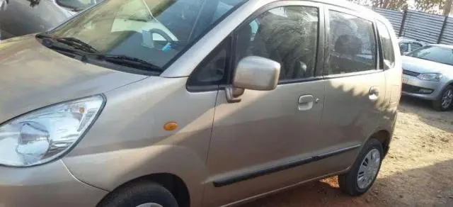 Maruti Suzuki Zen Estilo LXi 2010