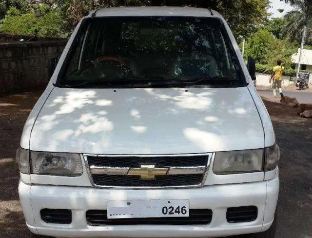 Chevrolet Tavera LS 2.5 2010
