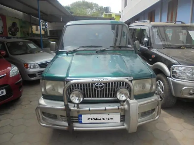 Toyota Qualis GST D2 2003