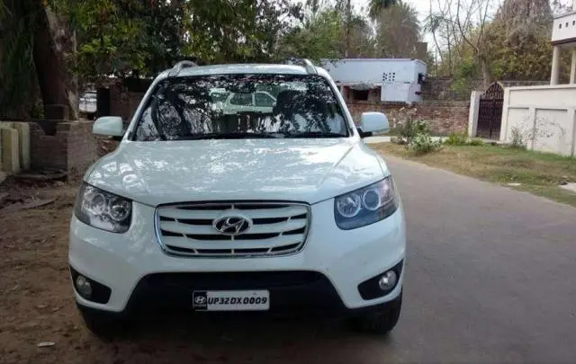 Hyundai Santa Fe 2WD MT 2011