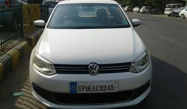 Volkswagen Vento HIGHLINE PETROL 2010