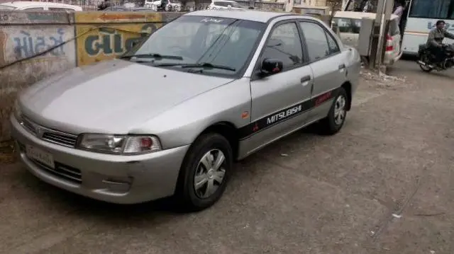 Mitsubishi Lancer GLXI 1.5 2000