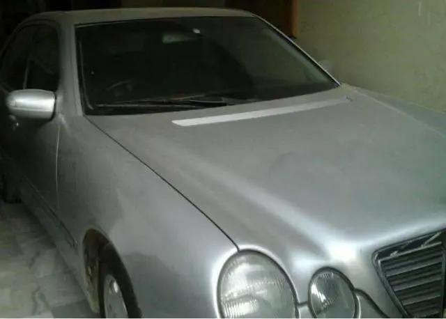 Mercedes-Benz E-Class 220 CDI MT 2000