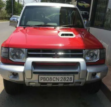 Mitsubishi Pajero SFX 2.8 2012
