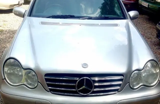 Mercedes-Benz C-Class 220 BlueEfficiency 2005
