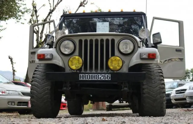 Mahindra Jeep 4X4 1999