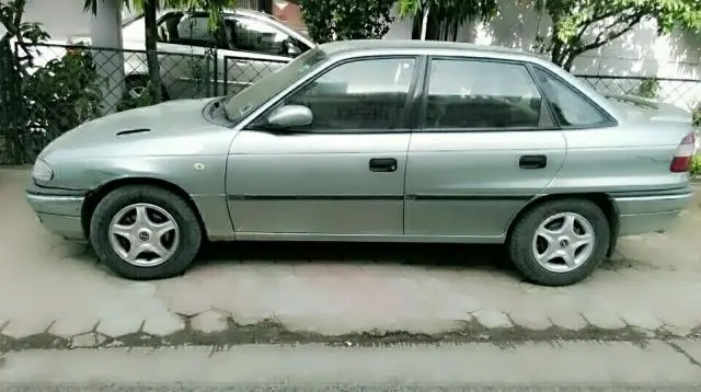 Opel ASTRA 1.7 CLUB 2002