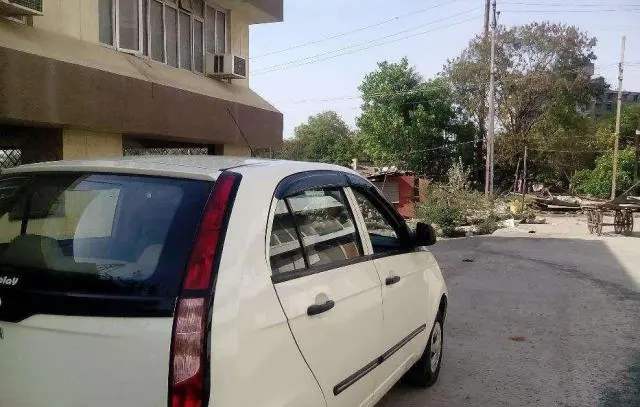 Tata Indica Vista Terra 1.3 Quadrajet BSIV 2013