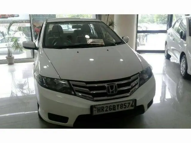 Honda City V i-VTEC 2010 