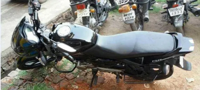 Bajaj Pulsar 150cc  2015