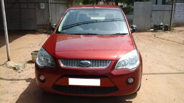 Ford Clasic 1.6 DURATEC TITANIUM 2012