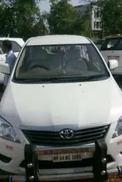 Toyota Innova 2.0 V 2014