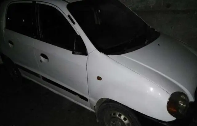 Hyundai Santro GS 2000