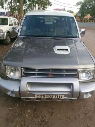 Mitsubishi Pajero SFX 2.8 2010