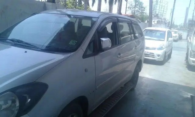 Toyota Innova 2.5 V 2012