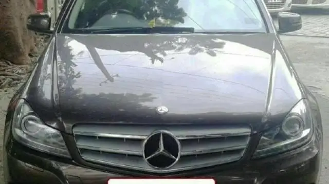 Mercedes-Benz C-Class 220 BlueEfficiency 2013