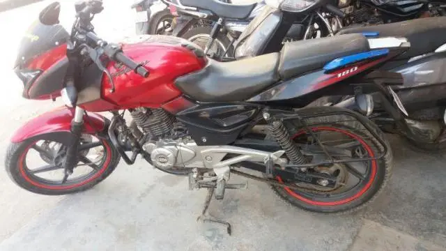 Bajaj  Pulsar 180cc 2013