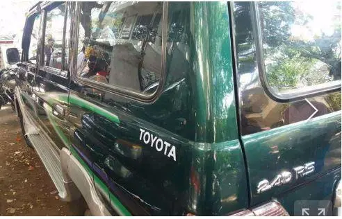 Toyota Qualis RS E2 2004