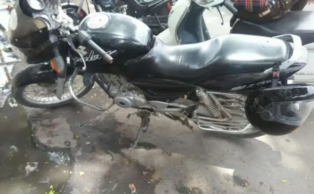 Bajaj Pulsar 180cc 2002