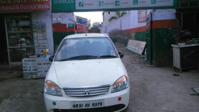 Tata Indigo eCS LS 2013