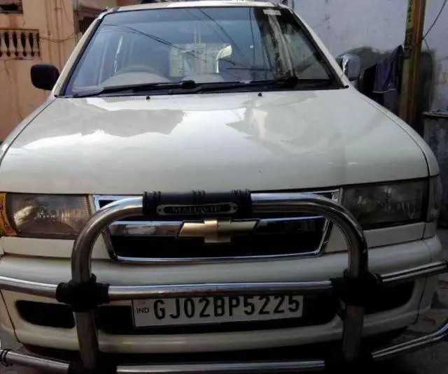 Chevrolet Tavera NEO LS B3 7 STR BS III 2009