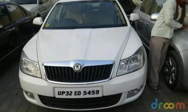 Skoda Laura Elegance 1.9 TDI 2012