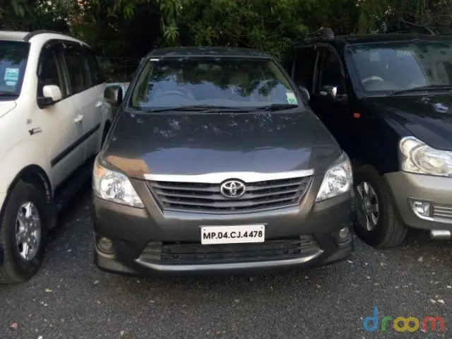 Toyota Innova 2.5 G 7 STR BS III 2007