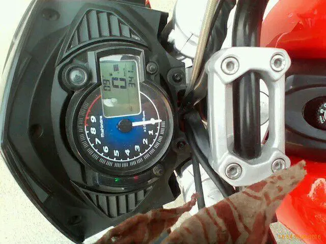 Mahindra Mojo 300 cc 2016