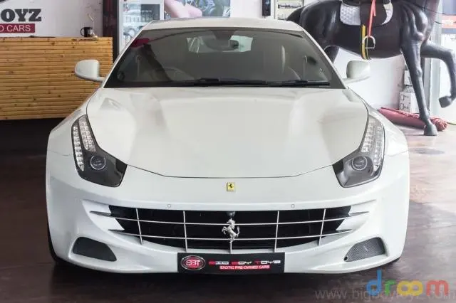 Ferrari FF 6.3L V12 2012