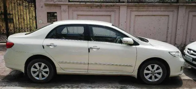 Toyota Corolla Altis 1.8 G AT 2010