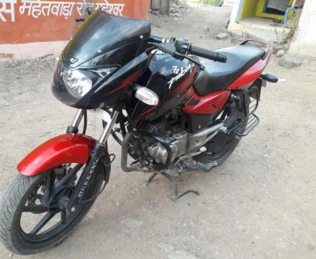 Bajaj Pulsar 150cc  2015