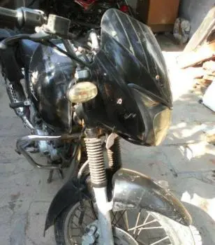 Bajaj Pulsar 150cc 2005