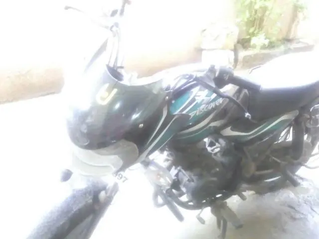 Bajaj Discover 100cc 2010