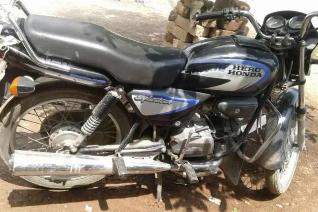 Hero Splendor Plus  100 cc 2004