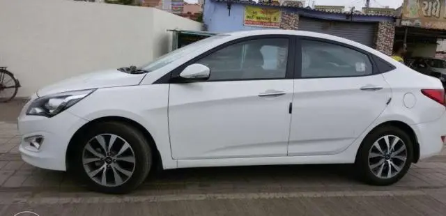 Hyundai Verna FLUIDIC 1.6 CRDI SX 2015
